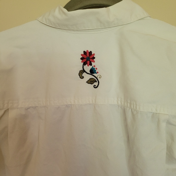 Vintage Disney Minny and Mickey Embroidered Button Down - Picture 3 of 15